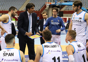 El equipo de Marcelo Nicola lleva 6 victorias y 22 derrotas. Foto: Acunsa Gipuzkoa Basket