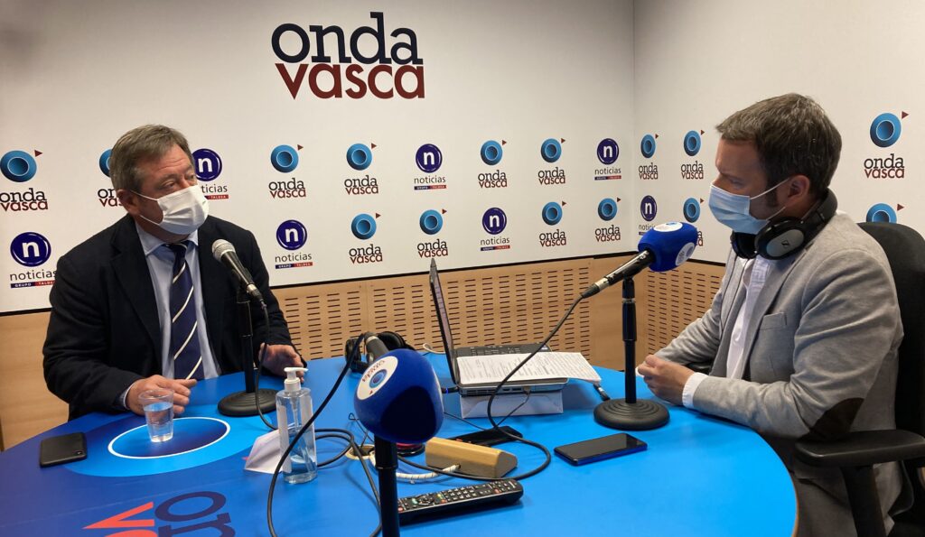 Zupiria "El objetivo es completar la vacunación con lo que haya", dice Zupiria