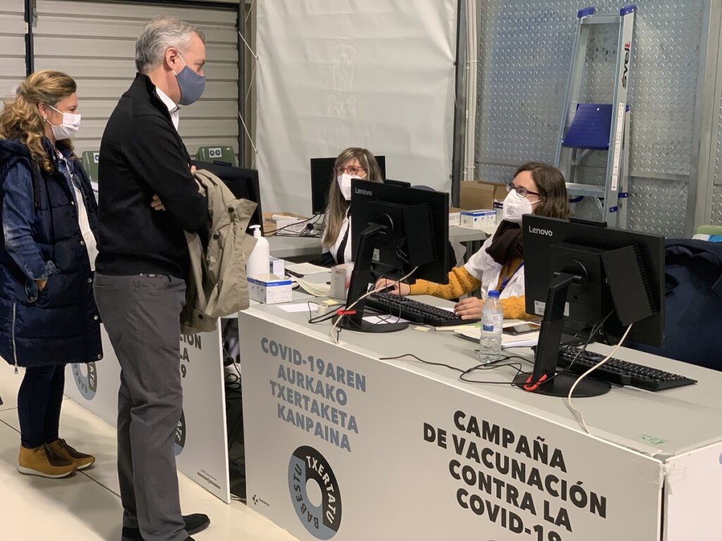 foto campana Los contagios en Euskadi caen a 281, cifra que no se daba desde marzo