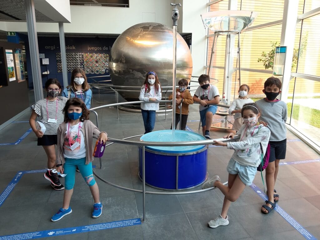 ¿Descubrimos caminos nuevos con Eureka! Zientzia Museoa este verano? 2 Science Txoko ¿Descubrimos caminos nuevos con Eureka! Zientzia Museoa este verano?