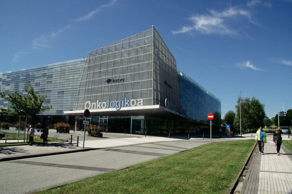 donostitik onkologikoa 02 El comité de Onkologikoa denuncia los "pésimos" datos del cáncer en Gipuzkoa