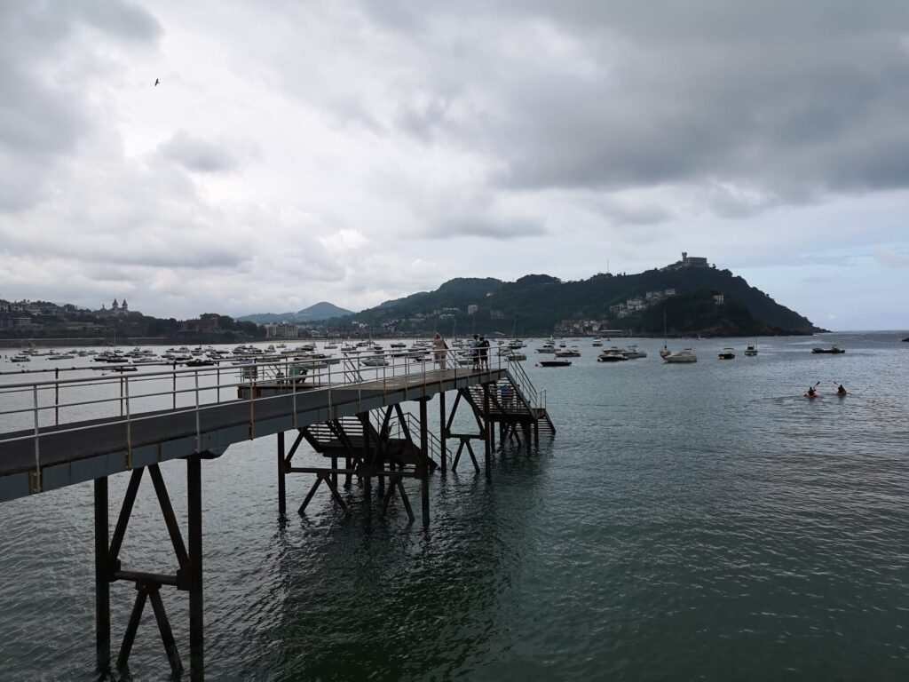 la concha nautico Rescate de dos bañistas a las 6 de la mañana en la Concha
