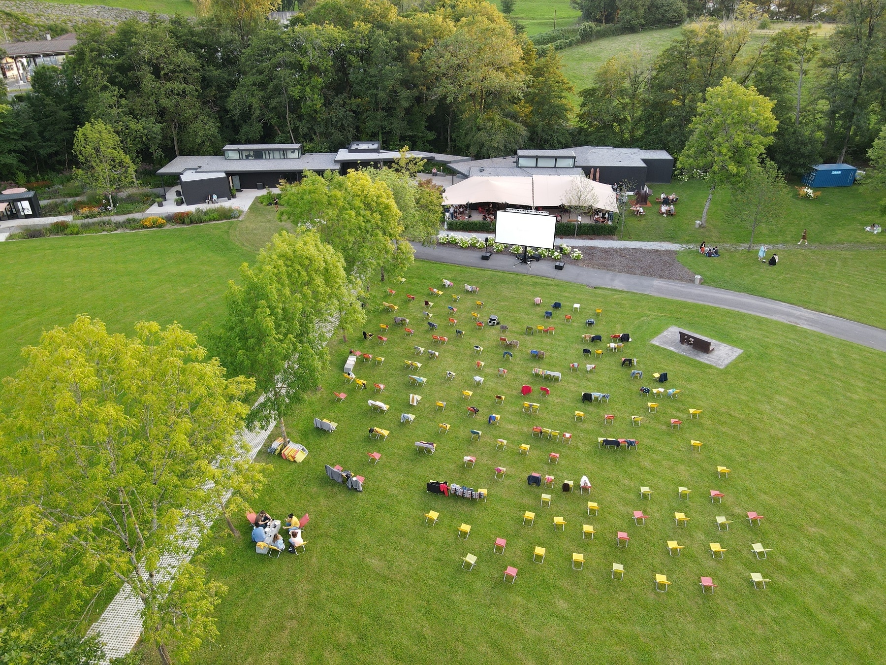 chillida leku cine Cine al aire libre (con permiso del mal tiempo)