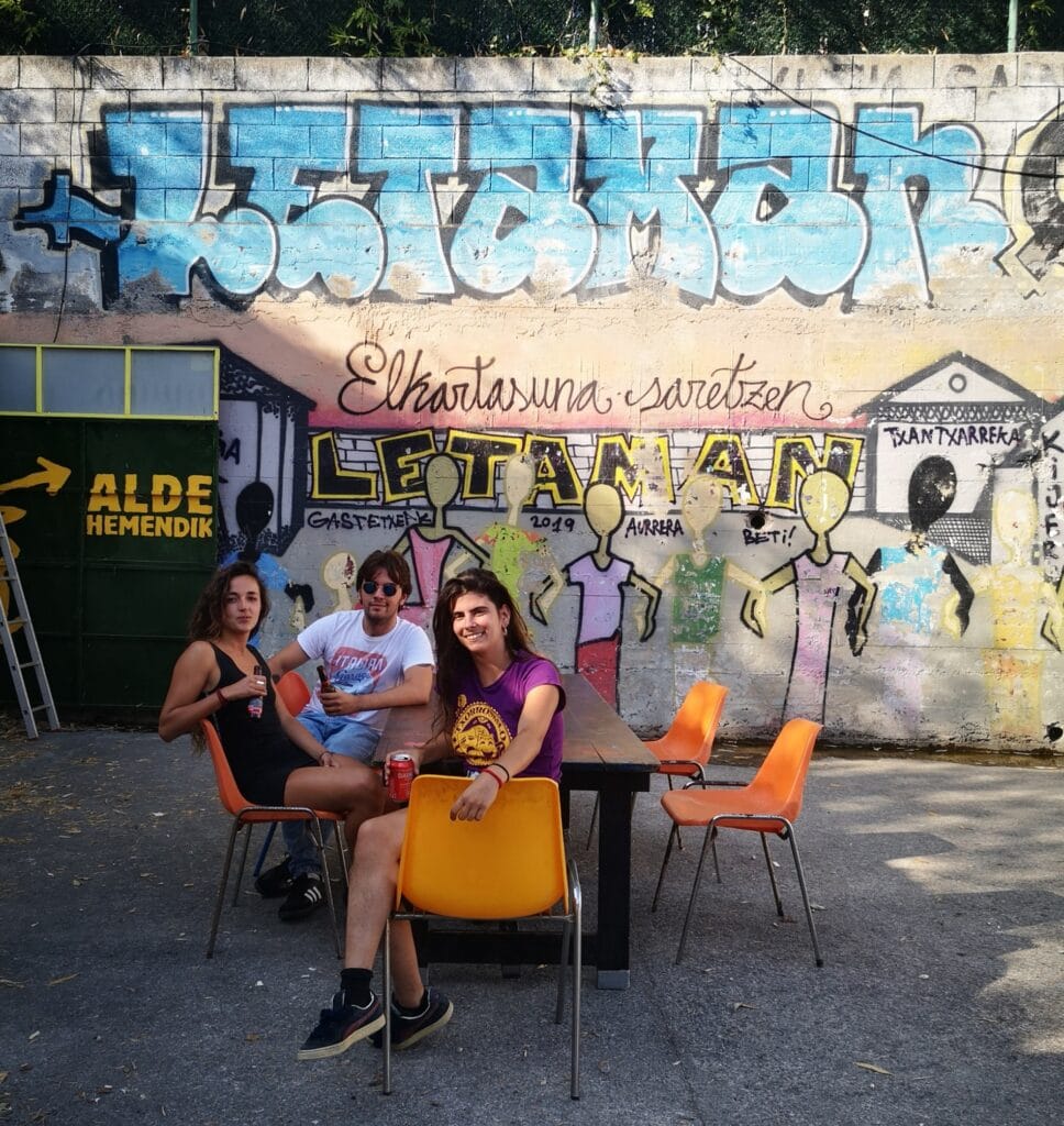 Una taberna de verano en Intxaurrondo 2 gaztetxe terraza intxaurrondo donostia Una taberna de verano en Intxaurrondo