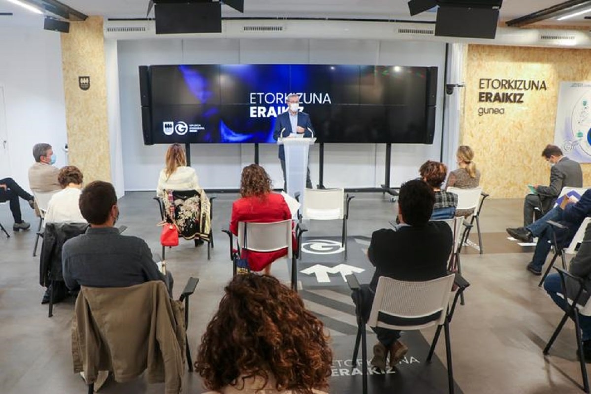 12 municipios de Gipuzkoa probarán la gobernanza colaborativa a escala local 1 etorkizuna eraikiz udalak 12 12 municipios de Gipuzkoa probarán la gobernanza colaborativa a escala local