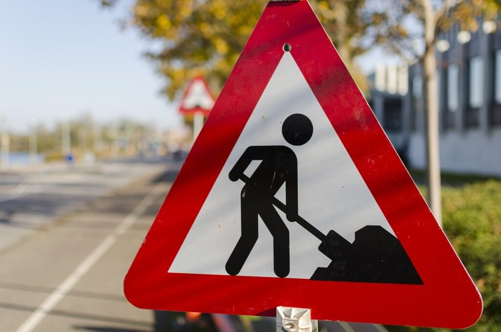 road work 1148205 1280 La obras en la N-I en Andoain pueden causar retenciones en la A-15 hacia Irun