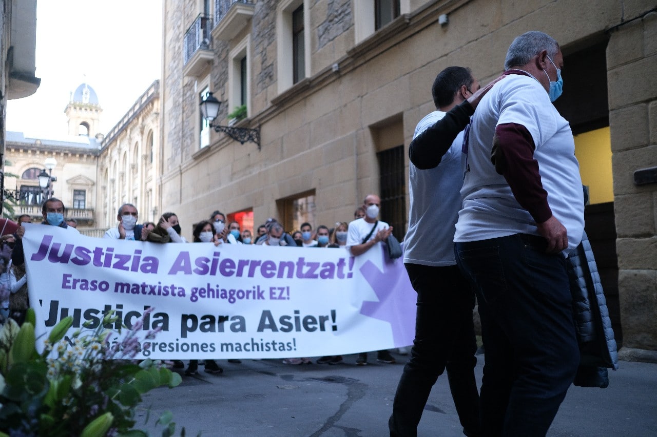 Reclaman "justicia" para Asier Niebla en el tercer aniversario de su muerte