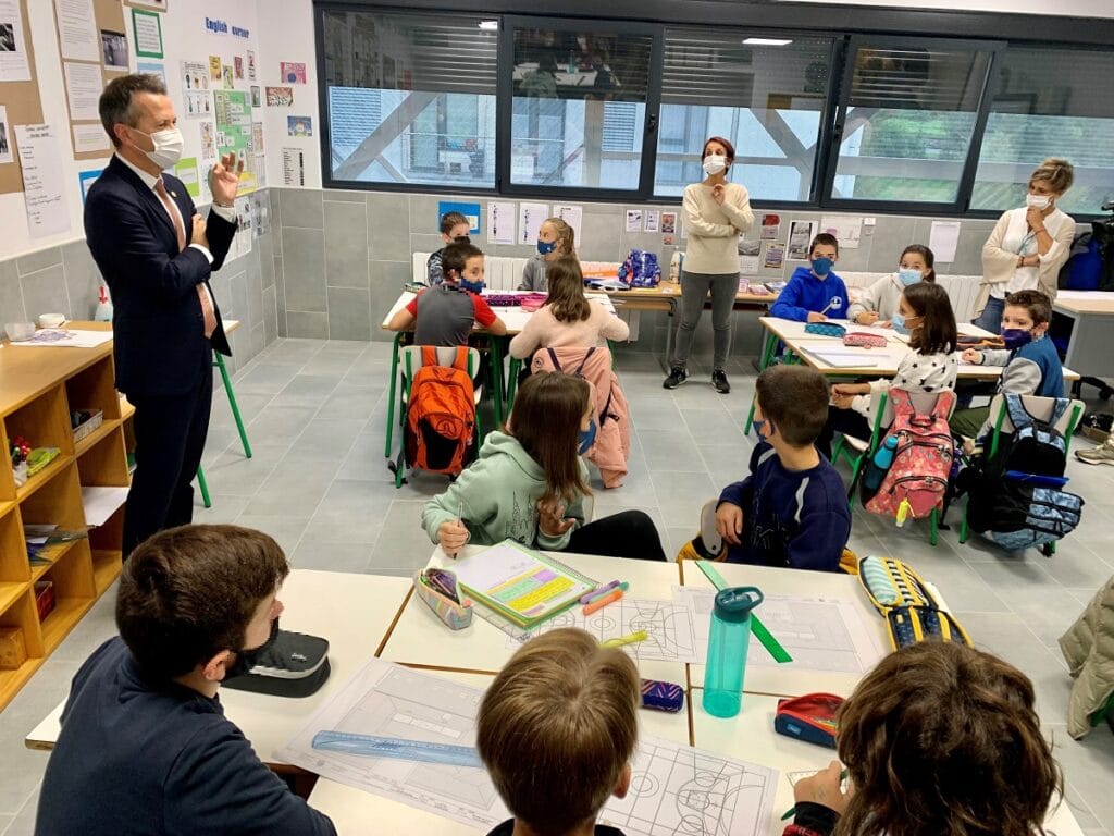 Bildarratz Antzuola4 Covid: Más de 3.000 profesores cogieron la baja en una semana en Euskadi