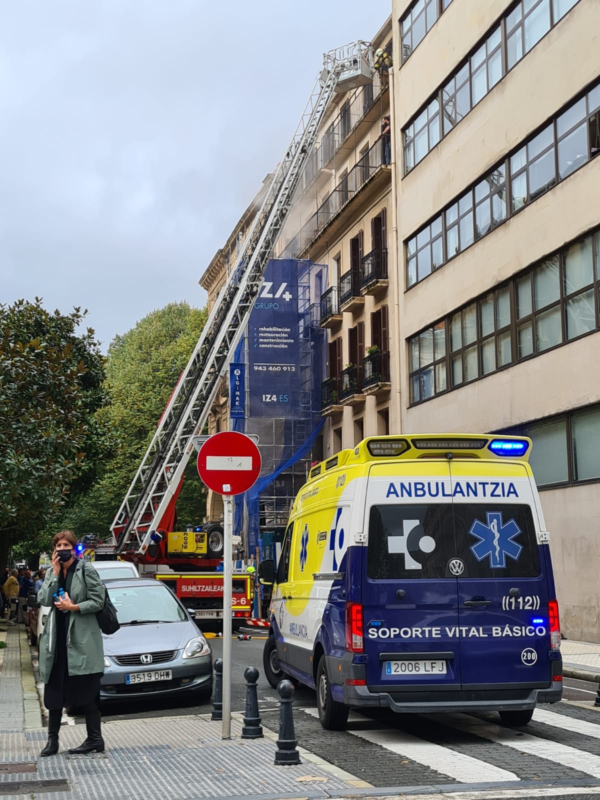 Camino1 - Una mujer atendida tras un pequeño incendio en Donostia