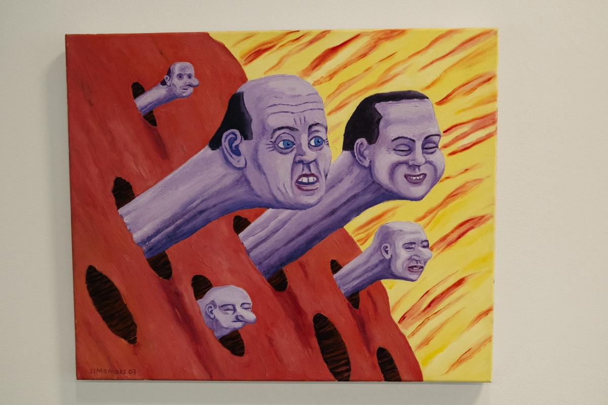 DSCF6436 Simonides invita a leer entre líneas en su muestra en Kutxa Kultur