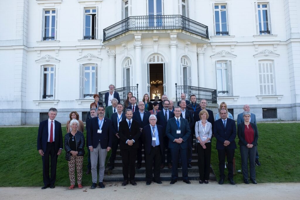 Partidos, instituciones y agentes sociales celebran los 10 años del fin de ETA 4 Foro Social Aiete Partidos, instituciones y agentes sociales celebran los 10 años del fin de ETA