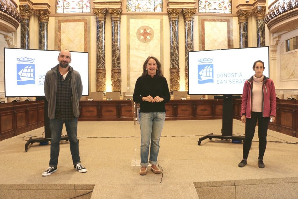 Mercado el sábado en Altza con los agroemprendedores de 'Urban Lur' 17 Urban lur Mercado el sábado en Altza con los agroemprendedores de 'Urban Lur'