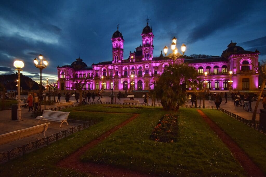 de rosa Donostia de rosa contra el cáncer de mama