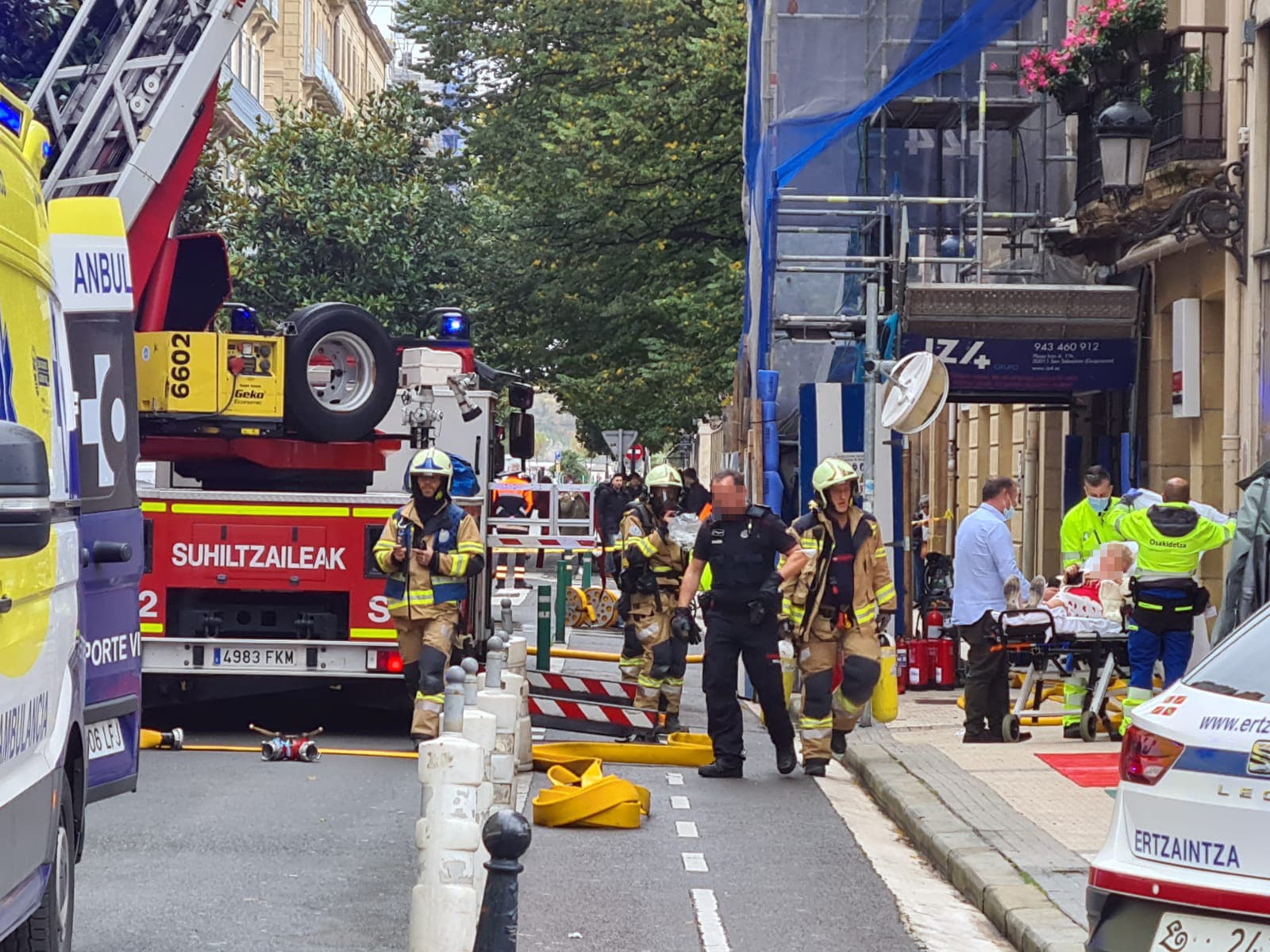 donostitik incendio calle camino donostia Incendio: Los vecinos del edificio de la calle Camino dormirán fuera de casa por seguridad