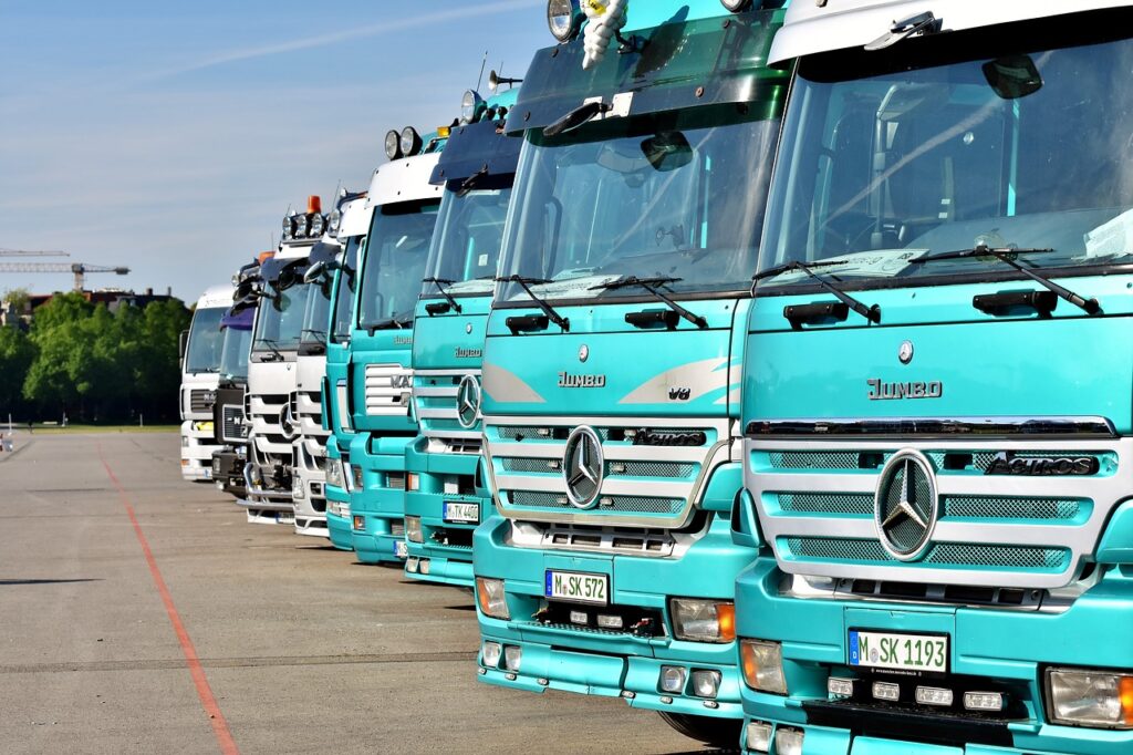 truck gfa3193db1 1280 El TSJPV mantiene el sistema de peajes de Gipuzkoa, aunque anula un apartado de la norma