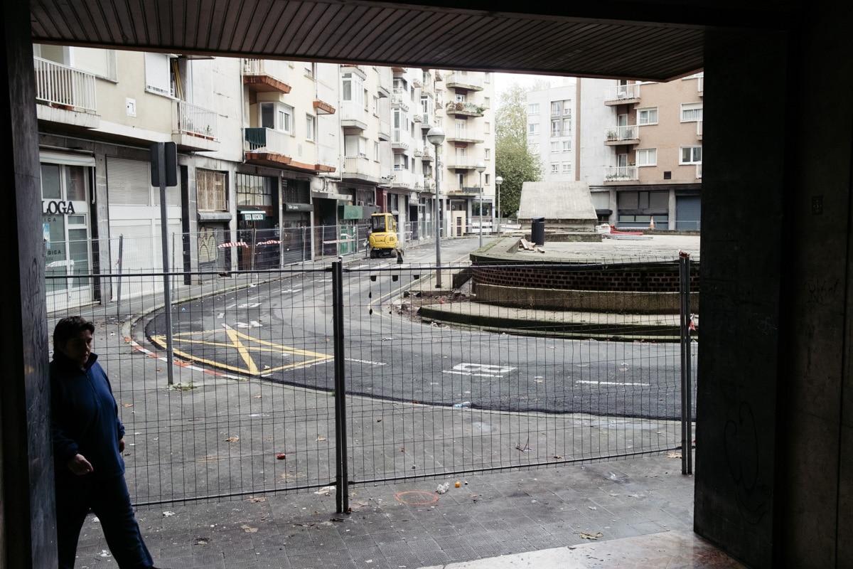 DSCF7472 La aparición de grietas paraliza la obra en la Plaza de los Estudios