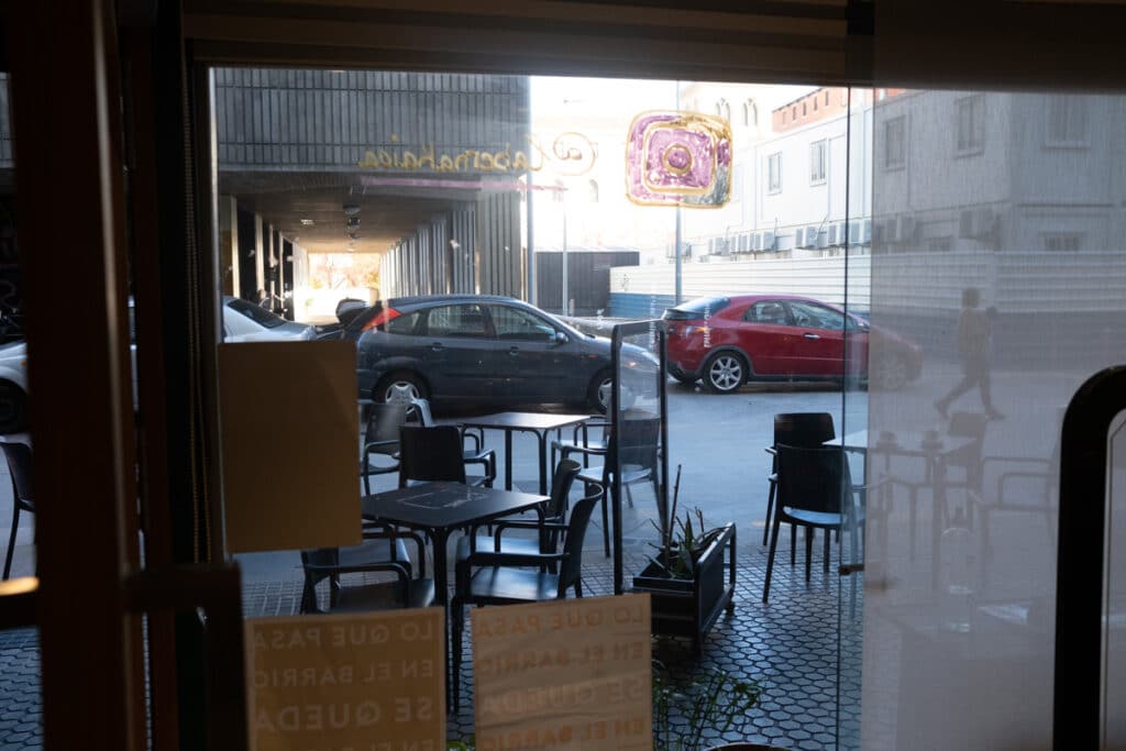 DSCF7619 La taberna Kaioa de Atotxa dice basta