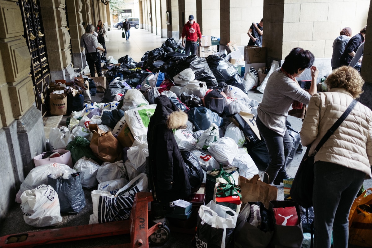 DSCF8082 Zaporeak y Real Sociedad recogerán en Anoeta alimentos para Lesbos