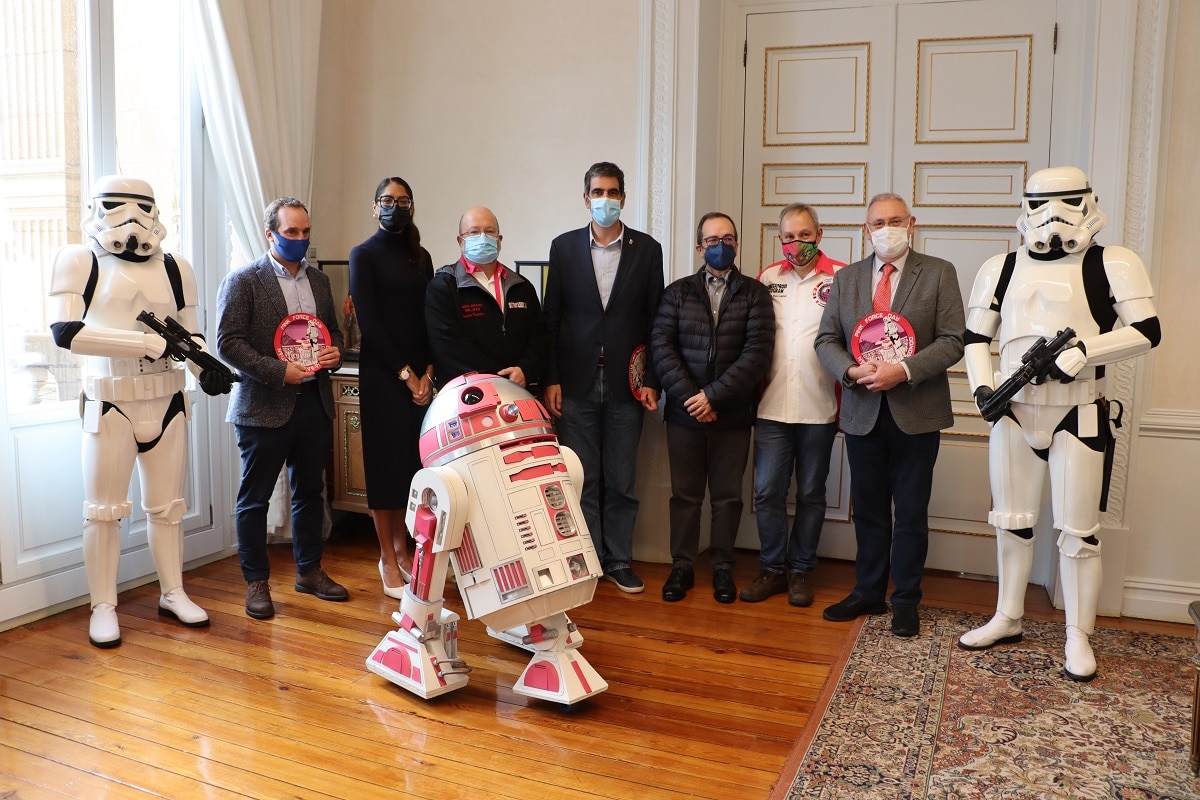 IMG 1710 Donostia recibe a Albin Johnson, presidente honorario de The Pink Force