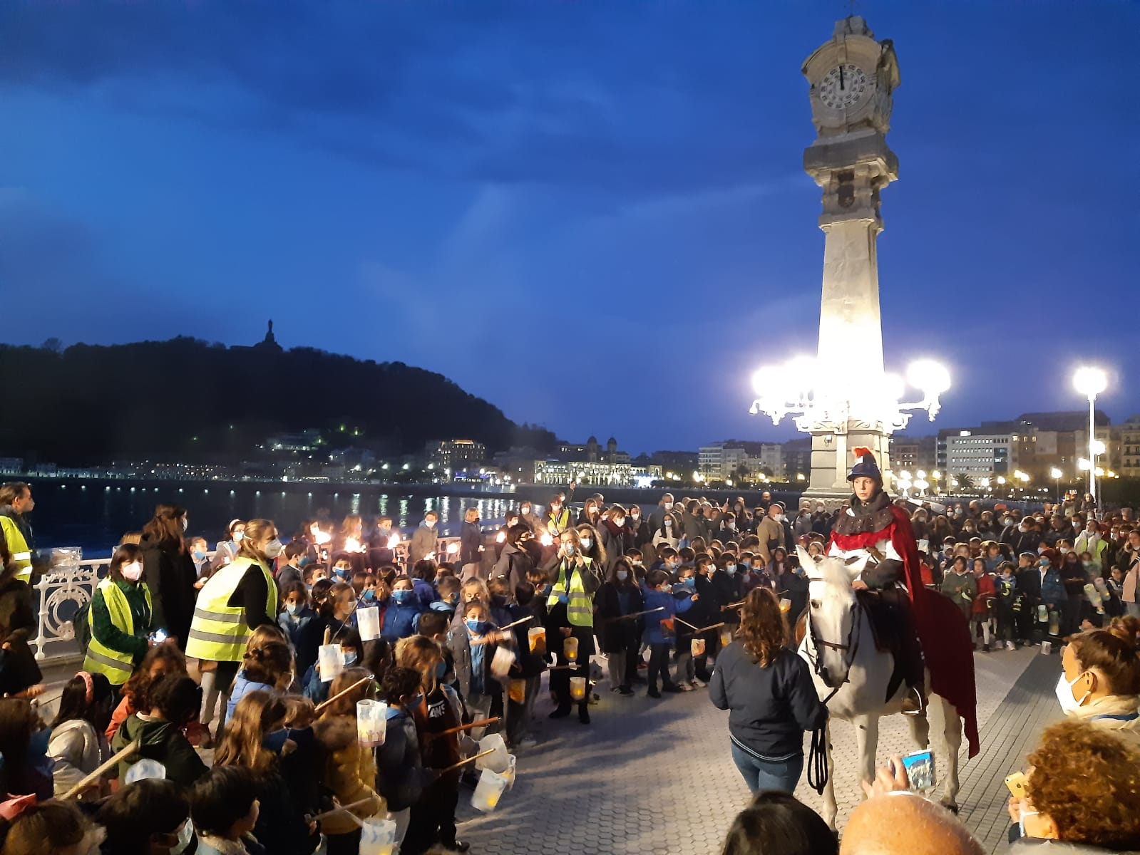 Laterne8 Laternes en el Centro de Donostia