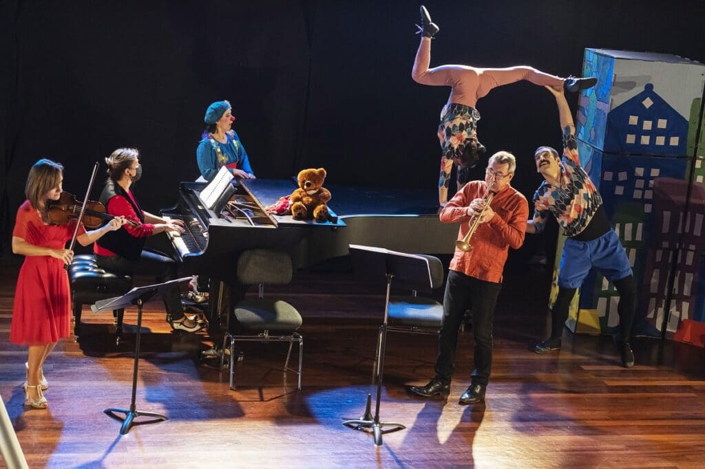 cirkus Euskadiko Orkestra presenta tres producciones en su ciclo educativo Musika Gela