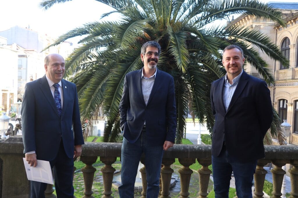 Dominguez Macaya Goia y Orbegozo Uribe. Kerman Orbegozo releva a Domínguez-Macaya como concejal de Hacienda y Finanzas en Donostia
