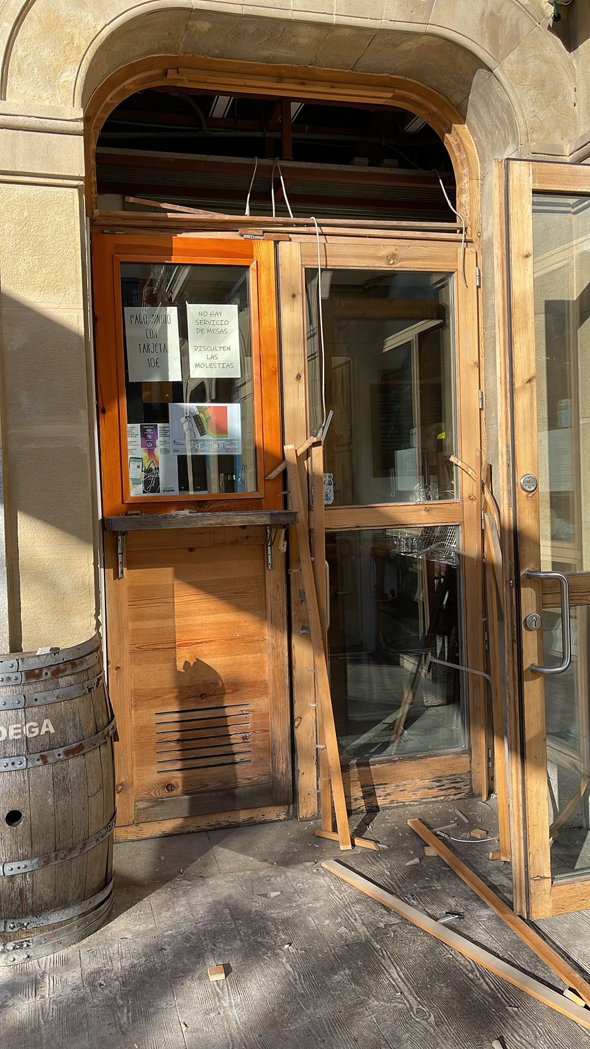 Kaxilda2 - Dos días de ataques a la librería Kaxilda de Donostia
