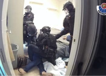 Imagen de la operación policial. Vídeo en el interior.