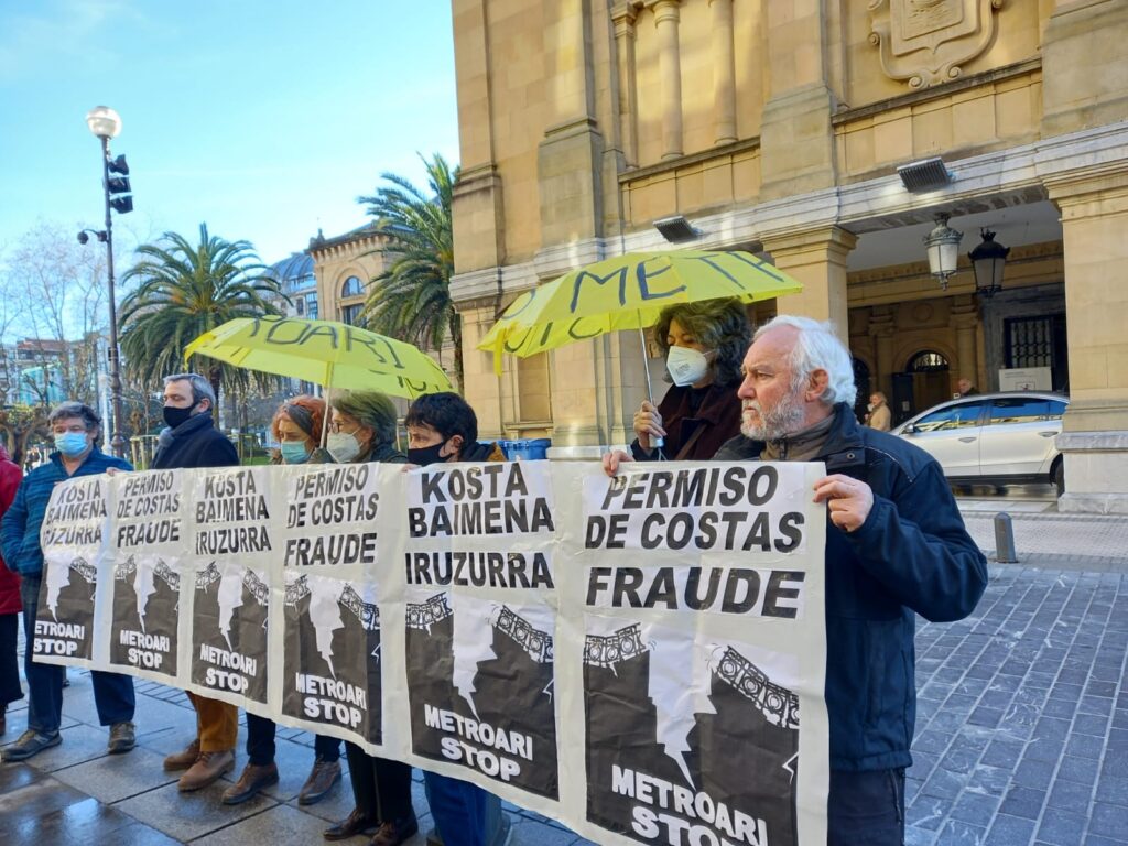 Sato Satorralaia critica la postura de Costas en la obra del Metro