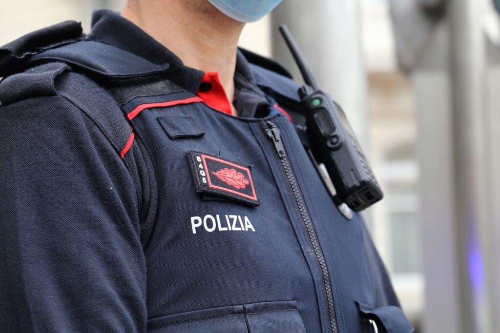 polizia Intentos de robo en una tienda y un pub de Donostia esta madrugada