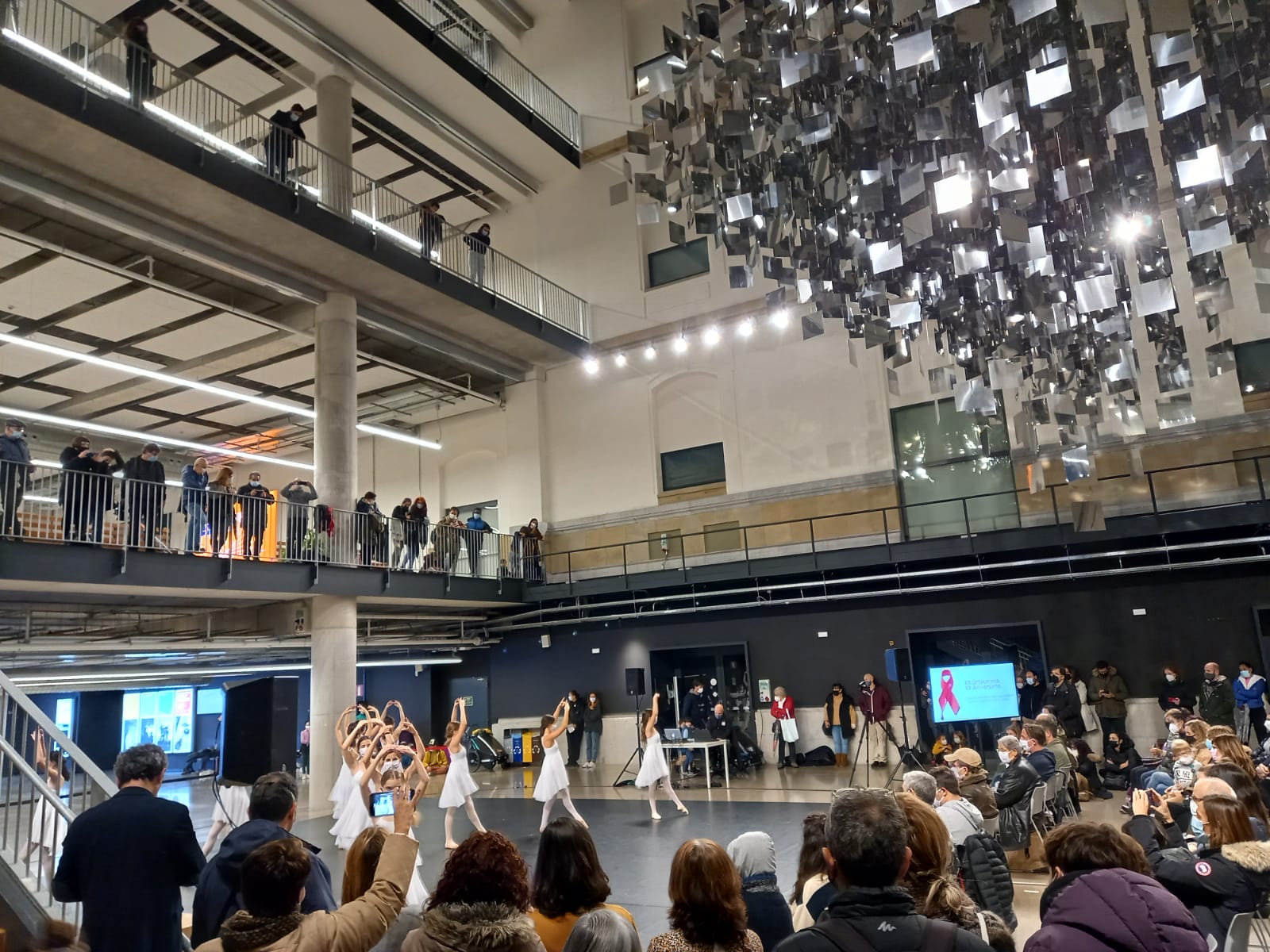 tabaka2 Danza en Tabakalera en el Día de la lucha contra el sida