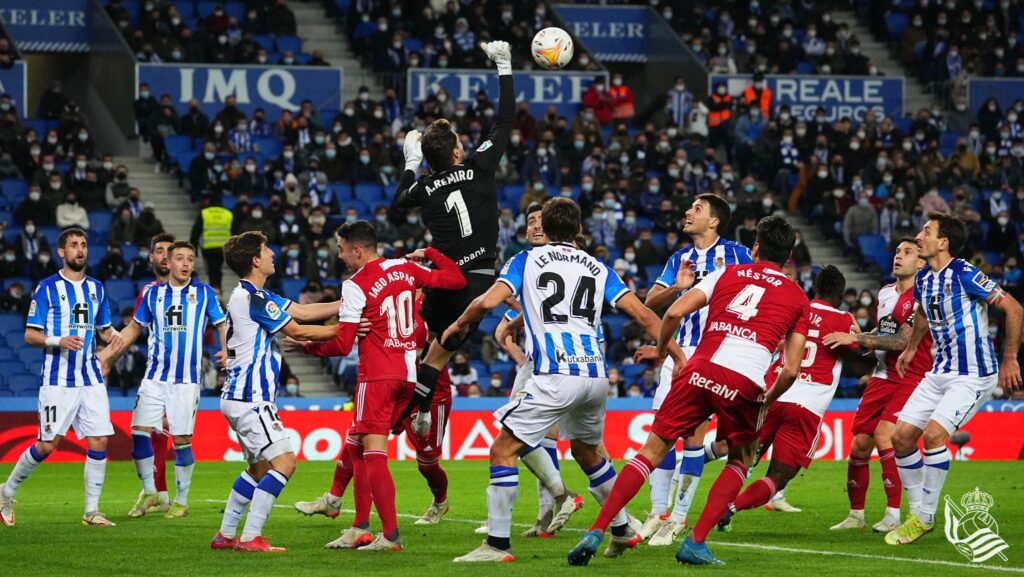 La Real Sociedad se lleva tres puntos en un necesario triunfo ante el Celta (1-0) 2 RealSociedadCelta La Real Sociedad se lleva tres puntos en un necesario triunfo ante el Celta (1-0)