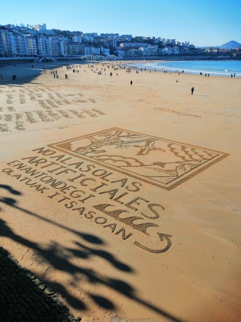 Un mural en la Concha contra la ola artificial de Antondegi 2 muralConcha Un mural en la Concha contra la ola artificial de Antondegi