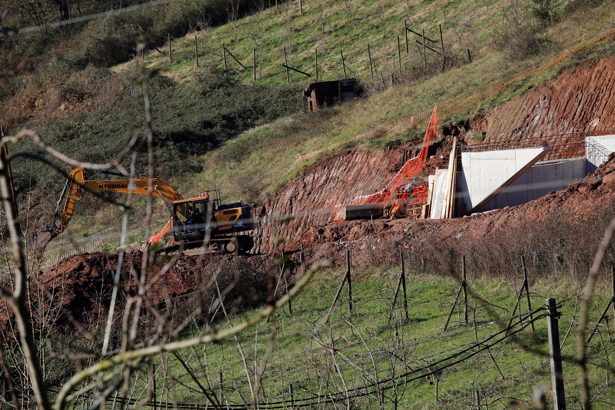 poligono27 Diputación finalizará antes del verano el nuevo acceso al polígono 27