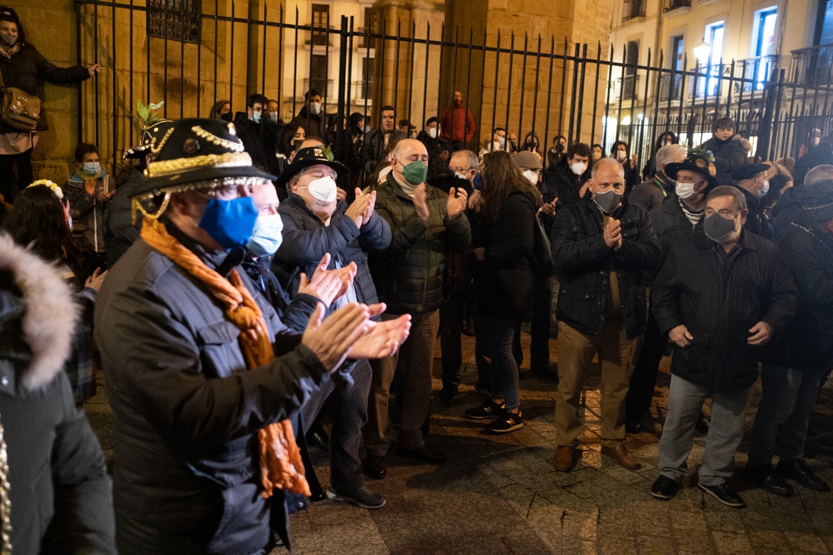 DSCF5231 La Primitiva Comparsa de Caldereros conmemora su fiesta aunque no la celebra