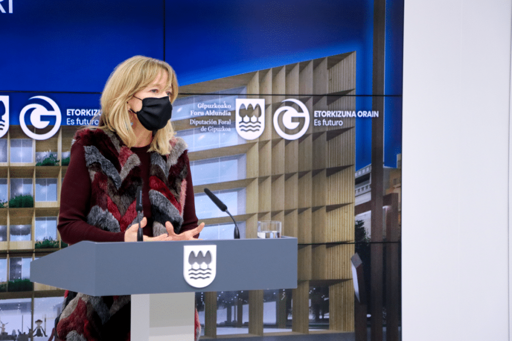"La negociación en las residencias de mayores debe darse entre patronal y sindicatos", reitera Diputación 14 Eider Mendoza hoy "La negociación en las residencias de mayores debe darse entre patronal y sindicatos", reitera Diputación