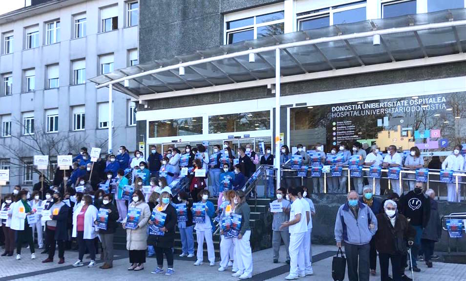 Hospital Donostia "Continuaremos con las movilizaciones en Osakidetza", advierten los sindicatos