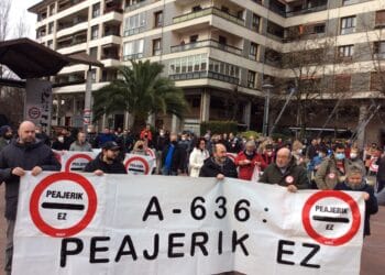 Imagen de las protestas de Zumarraga y Urretxu contra el peaje de Deskarga. Foto: Hiru sindikatua
