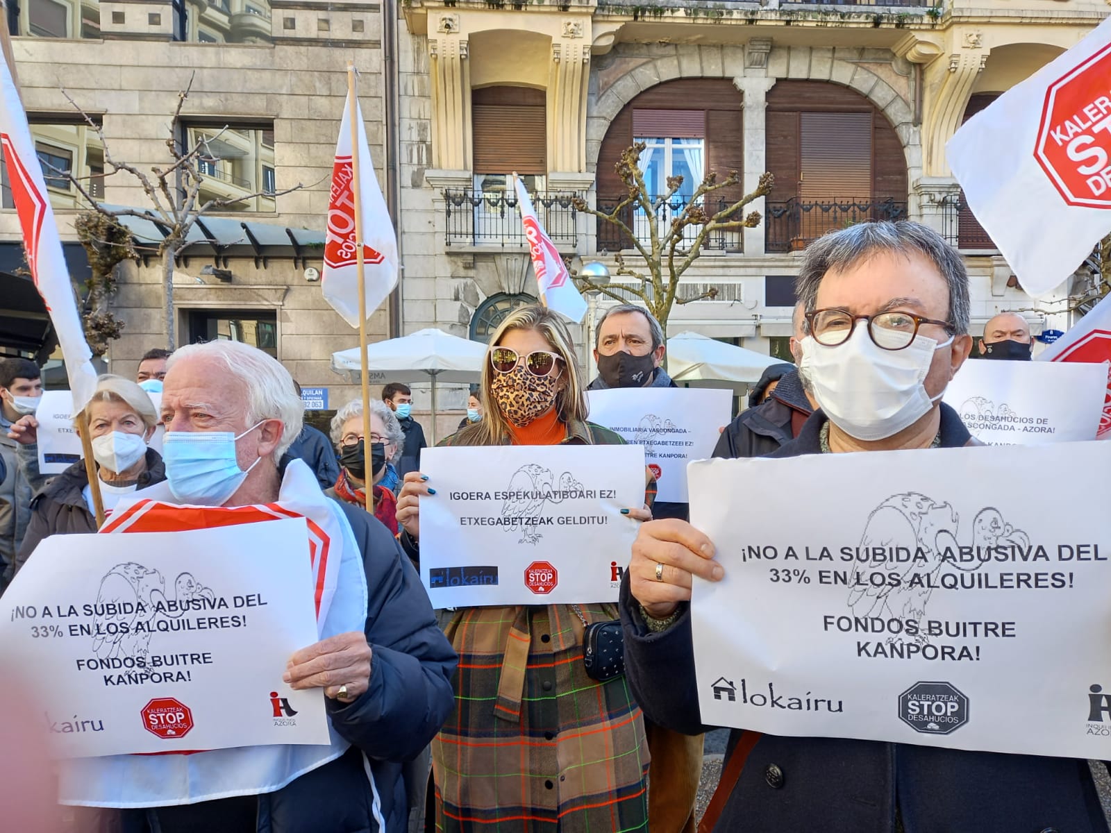StopPinares4 - La suspensión del desahucio de Alejandra da aire a los inquilinos de Azora