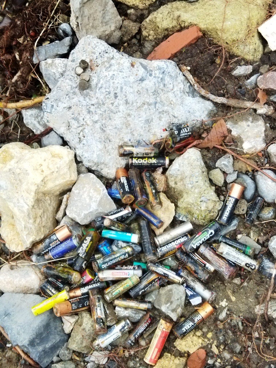 Villabona2 Amasa-Villabona impide la llegada al mar de 6 toneladas de basura en diez meses