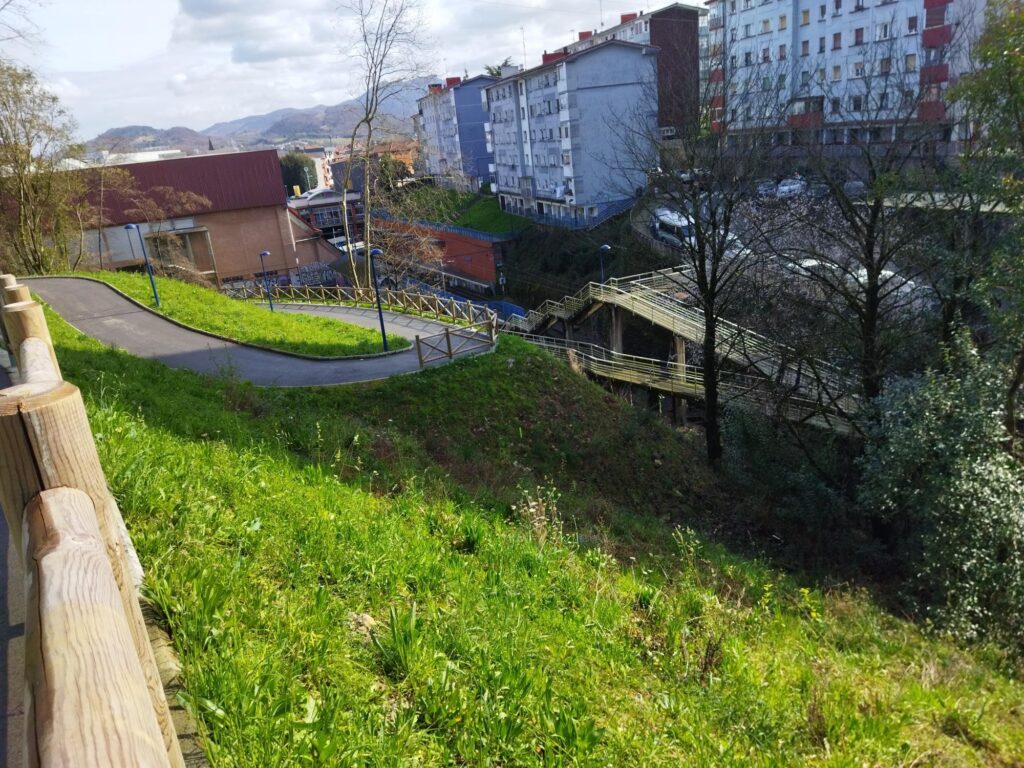 argazkia El lunes comenzarán las obras de la variante del Topo en el frente de Galtzaraborda