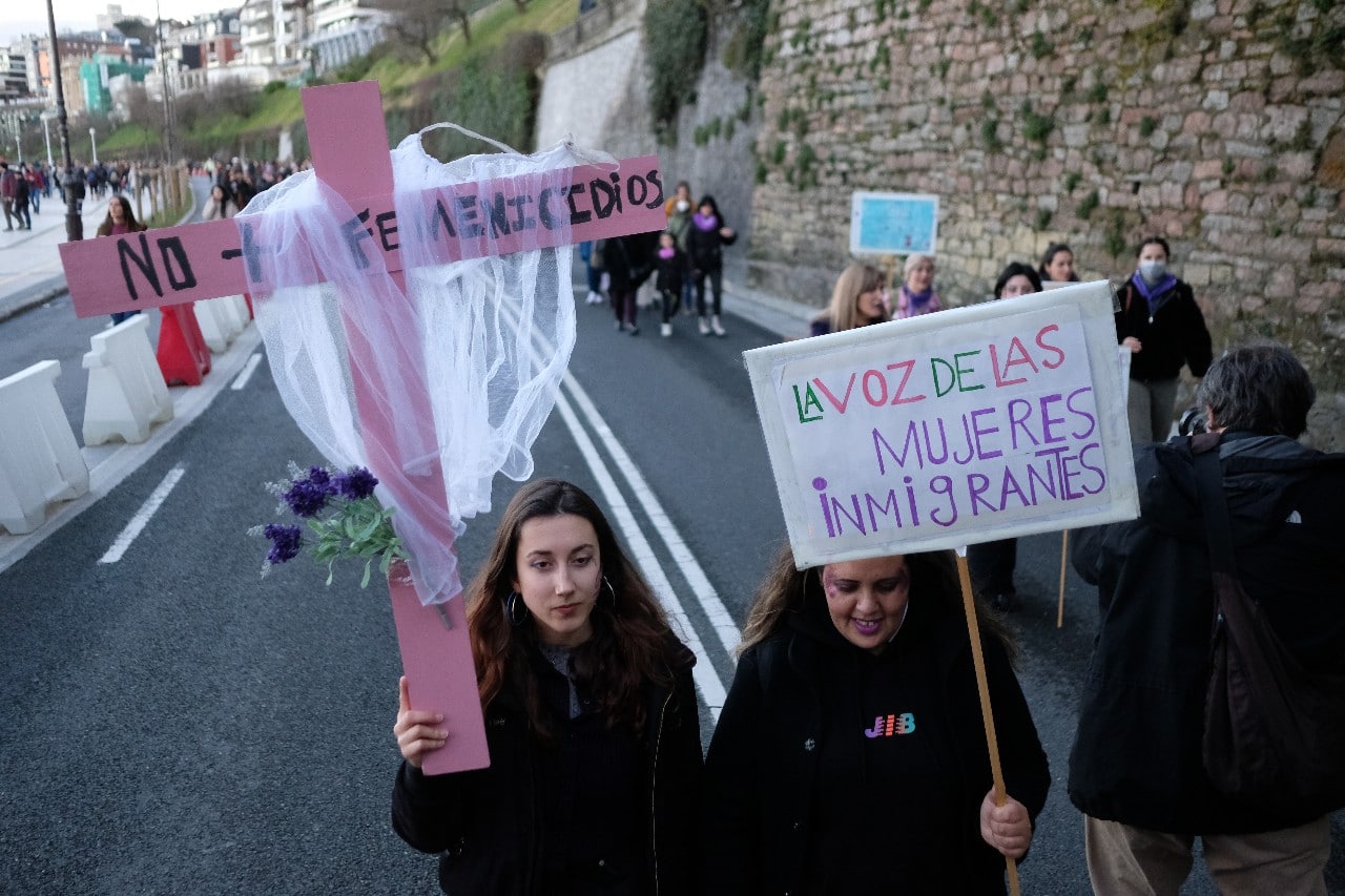 La marcha del 8M exige un nuevo local para la Casa de las Mujeres