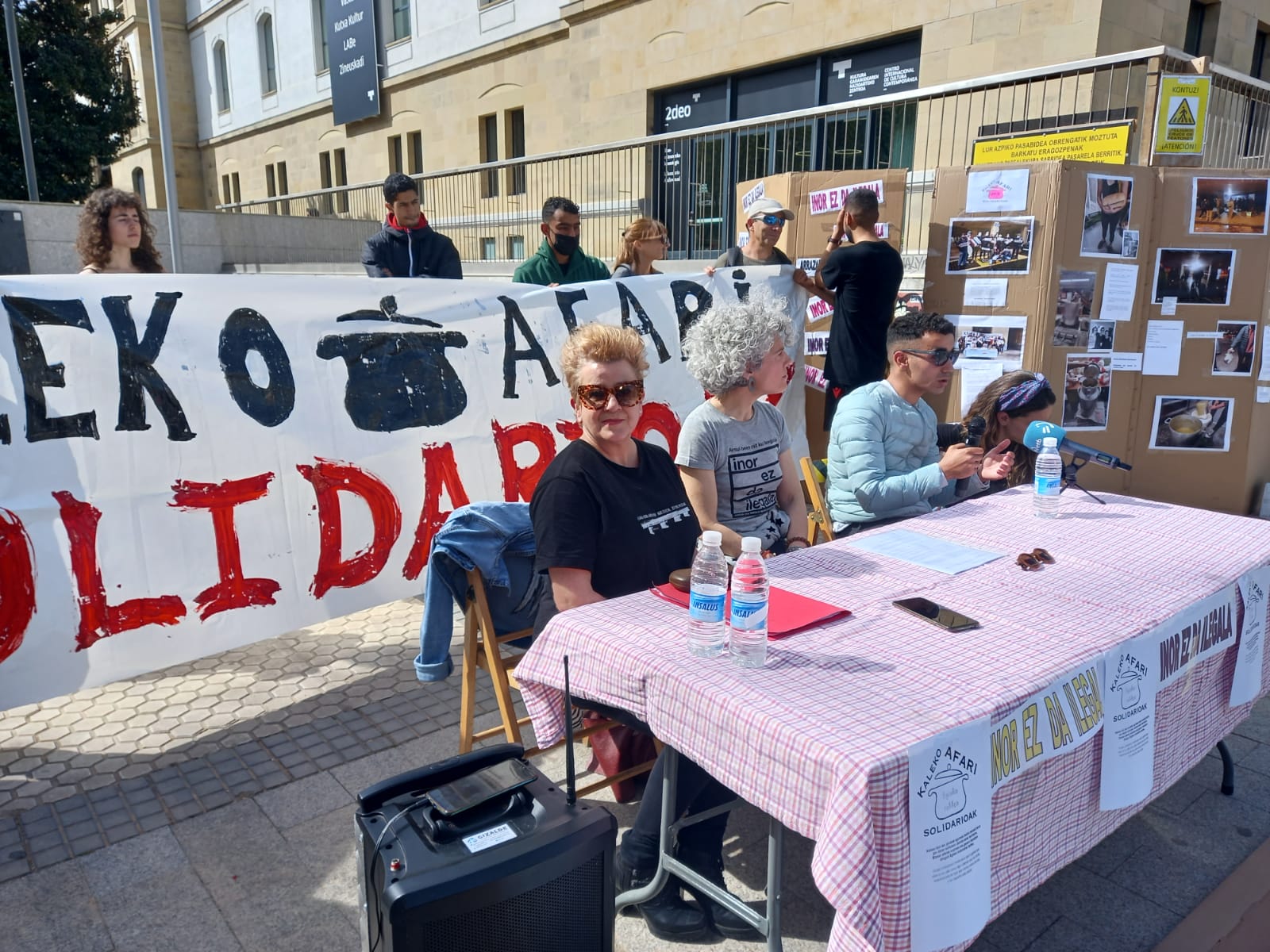 Afari Egia - Piden un comedor social en el primer aniversario de las cenas solidarias de Egia