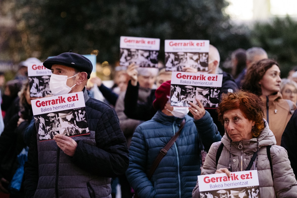 DSCF4372 Gipuzkoa encauza la solidaridad con Ucrania