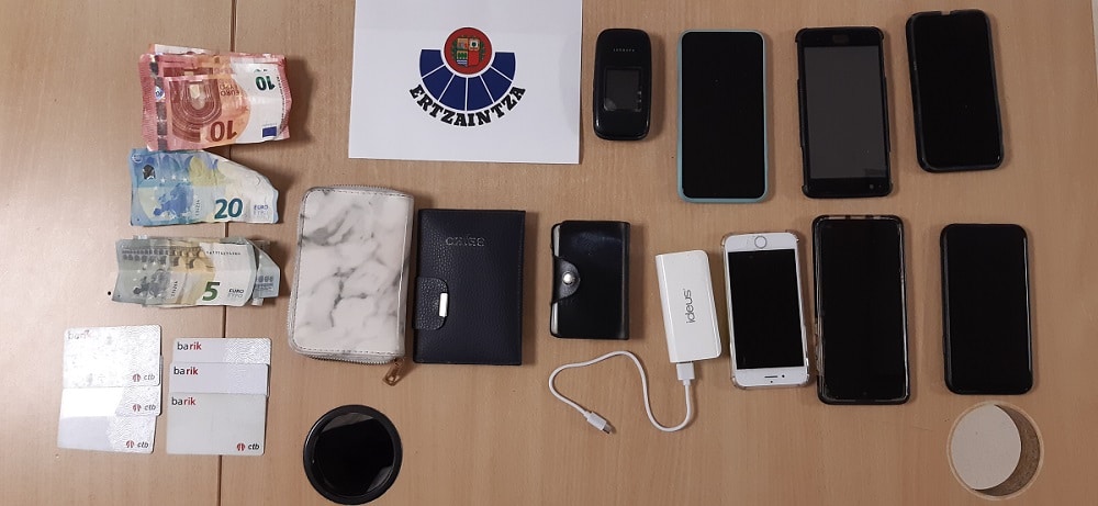Roba ocho móviles y varias carteras en los Carnavales de Tolosa 1 Tolosa hurtos Roba ocho móviles y varias carteras en los Carnavales de Tolosa