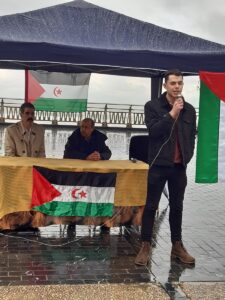 Cuatro tráileres de alimentos viajan de Donostia al Sahara 3 trailerssahara5 Cuatro tráileres de alimentos viajan de Donostia al Sahara