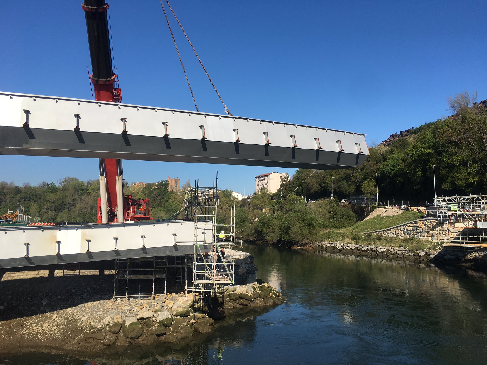 Astinenenuevo Paso a paso en el puente de Astiñene