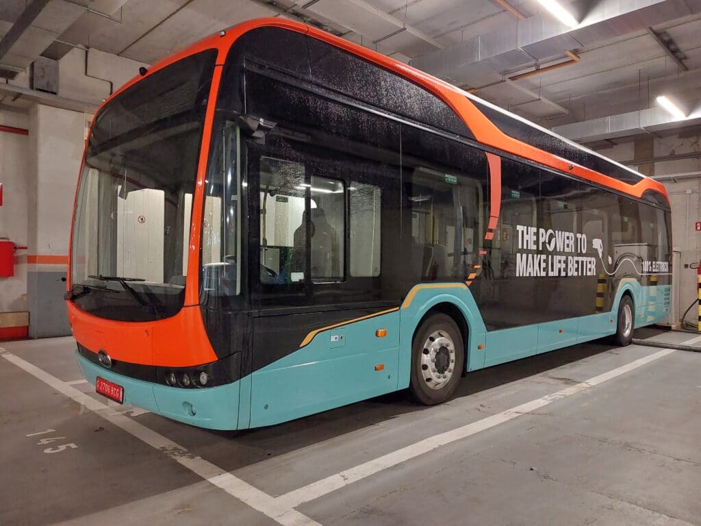Dbus chino Dbus probará un nuevo autobús eléctrico chino de 12 metros