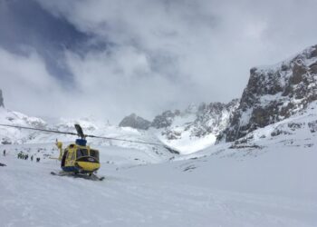 Rescate del esquiador gipuzkoano en Fuente Dé. Foto: Gobierno de Cantabria