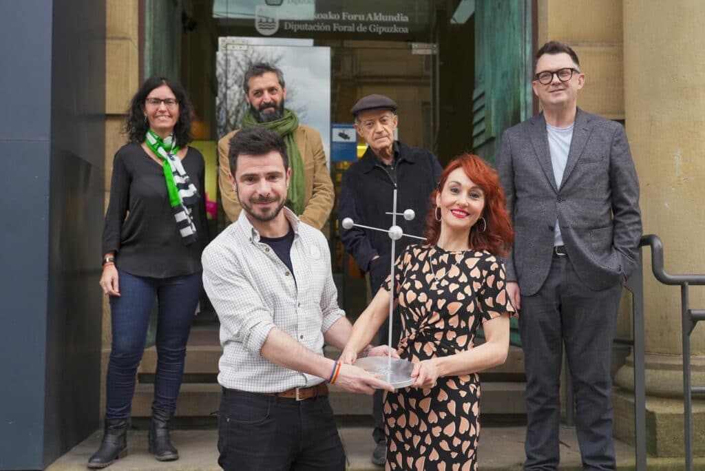 Angélica Morales recibe el V Premio Internacional de Poesía Gabriel Celaya 2 Gabriel Celaya2 Angélica Morales recibe el V Premio Internacional de Poesía Gabriel Celaya